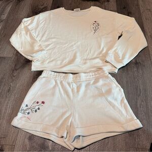 Taylor Swift Red / Cream Floral Crewneck Sweater & Shorts Set